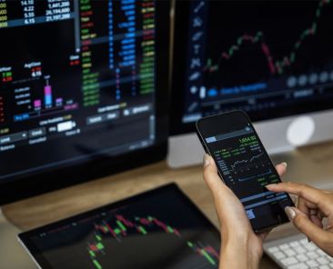 Binance-celebra-nueve-anos-con-323-millones-de-usuarios-y-156.4-billones-de-dolares-en-volumen-historico