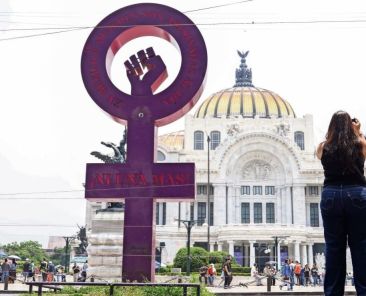 Retiran-del-Angel-de-la-Independencia-el-memorial-instalado-por-madres-buscadoras