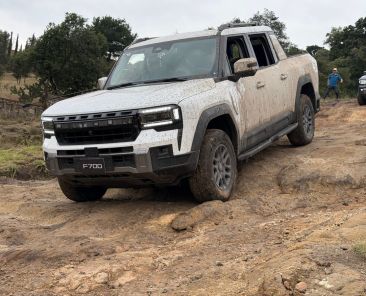 Jetour-F700-llega-a-Mexico-con-892-hp-y-capacidades-todoterreno