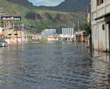 Marea-alta-inunda-calles-y-viviendas-en-Guaymas-y-Empalme-Sonora