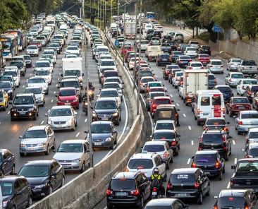 el-trafico-cuesta-a-cada-mexicano-111-horas-y-5-mil-645-pesos-al-ano