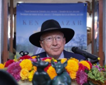 ken-salazar-pide-mirar-al-futuro-tras-dichos-de-amlo-sobre-embajadores-de-eu