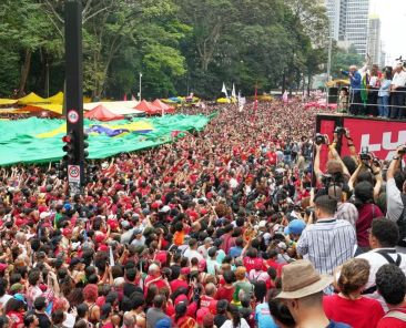 la-izquierda-brasilena-se-moviliza-en-sao-paulo-para-impulsar-la-remontada-de-lula
