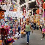 mercado-de-jamaica-ofrece-calaveritas-flores-y-dulces-para-las-ofrendas-de-dia-de-muertos