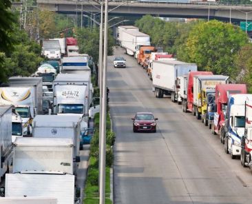 transportistas-levantan-bloqueos-y-acuerdan-mesas-de-trabajo-con-el-gobierno-federal